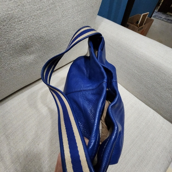 Michael Kors Blue Leather Shoulder Bag Purse - Picture 11 of 14